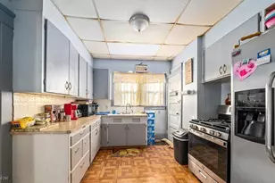 140 W Summit St, Alliance, OH 44601 - Photo 9