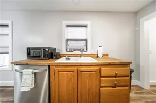 310 Essex Rd, Vermilion, OH 44089 - Photo 15