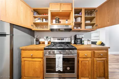 310 Essex Road, Vermilion, OH 44089 - Photo 13