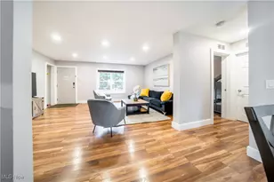 310 Essex Rd, Vermilion, OH 44089 - Photo 11