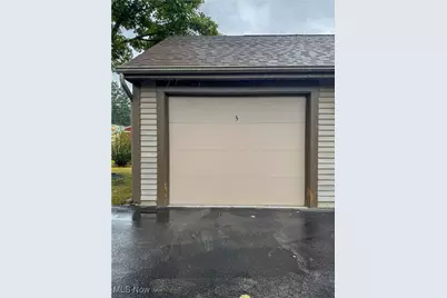 3811 Northwoods Court NE, Warren, OH 44483 - Photo 25