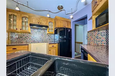 3811 Northwoods Court NE, Warren, OH 44483 - Photo 13