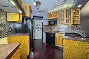 3811 Northwoods Ct NE, Warren, OH 44483 - Photo 11