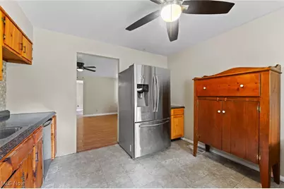 17632 Laurel Avenue, Lake Milton, OH 44429 - Photo 9