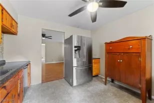 17632 Laurel Ave, Lake Milton, OH 44429 - Photo 9