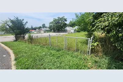 Grand Division Avenue, Loveland, OH 44125 - Photo 5