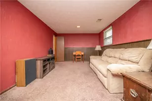 2211 Penny Ln, Austintown, OH 44515 - Photo 31