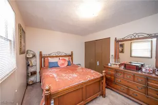 2211 Penny Ln, Austintown, OH 44515 - Photo 21