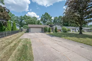 2211 Penny Ln, Austintown, OH 44515 - Photo 45