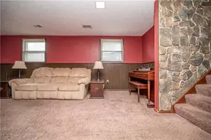 2211 Penny Ln, Austintown, OH 44515 - Photo 29