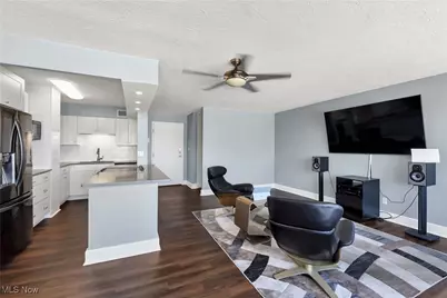 12520 Edgewater Drive #1608, Oakwood, OH 44107 - Photo 11