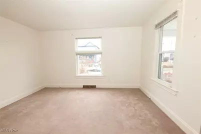 908 Phoenix Avenue, Chester, WV 26034 - Photo 25