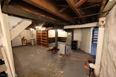 908 Phoenix Avenue, Chester, WV 26034 - Photo 33