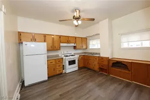 908 Phoenix Ave, Chester, WV 26034 - Photo 5