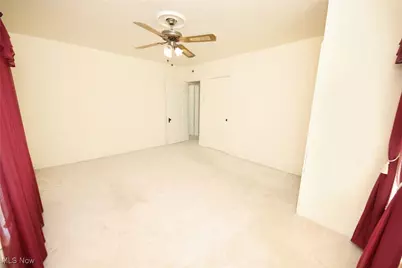 908 Phoenix Avenue, Chester, WV 26034 - Photo 19