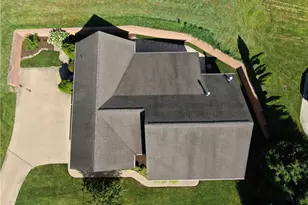 241 Fairway Dr, Millersburg, OH 44654 - Photo 3