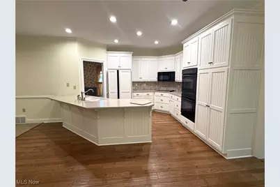 241 Fairway Drive, Millersburg, OH 44654 - Photo 15