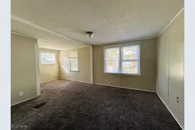 13401 Rugby Road, Loveland, OH 44110 - Photo 9