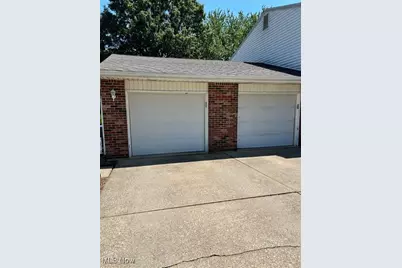 8079 Windward Trace Circle NW, Massillon, OH 44646 - Photo 5