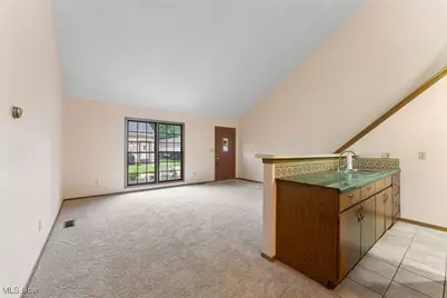 1707 West Hampton Drive, Austintown, OH 44515 - Photo 5