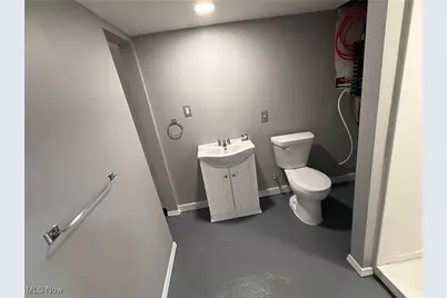 2364 W 23rd Street, Bellaire, OH 43906 - Photo 9