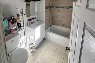 5696 Columbia Dr, Huber Heights, OH 44146 - Photo 9