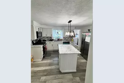 5696 Columbia Drive, Huber Heights, OH 44146 - Photo 7