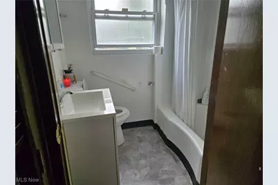 15009 Lawndale, Loveland, OH 44128 - Photo 5