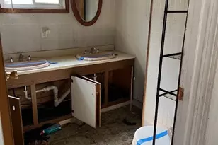 9618 Raymond Ave, Loveland, OH 44104 - Photo 7