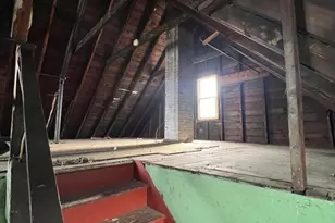 9618 Raymond Ave, Loveland, OH 44104 - Photo 5