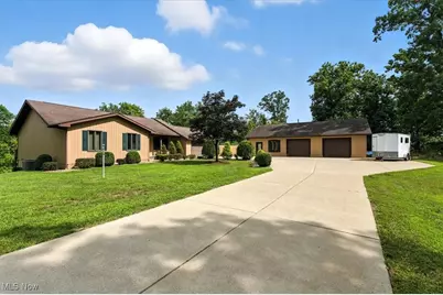 1371 N Dry Run Road, Williamstown, WV 26187 - Photo 1