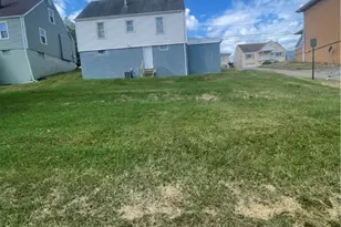 119 S 13th St, Weirton, WV 26062 - Photo 3