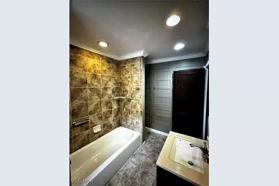 49 W Salome, Akron, OH 44310 - Photo 21