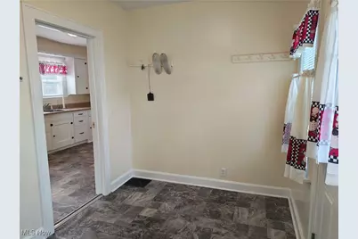 914 W 50th Street, Ashtabula, OH 44004 - Photo 31