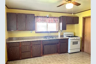 55500 National Road, Bridgeport, OH 43912 - Photo 7