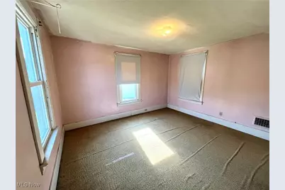 55500 National Road, Bridgeport, OH 43912 - Photo 17