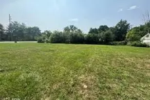 1120 6th St NE, Canton, OH 44704 - Photo 1