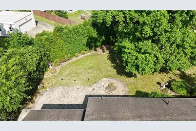 3300 Briarwood Lane, Youngstown, OH 44511 - Photo 3