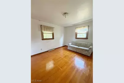 3300 Briarwood Lane, Youngstown, OH 44511 - Photo 7