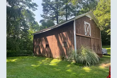 10504 Mulberry Road, Chardon, OH 44024 - Photo 7