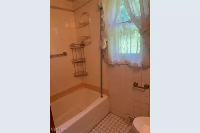 10504 Mulberry Road, Chardon, OH 44024 - Photo 21