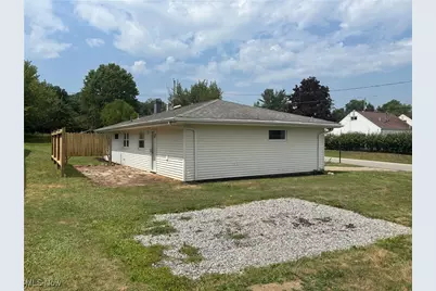 97 Idlewood Road, Austintown, OH 44515 - Photo 17