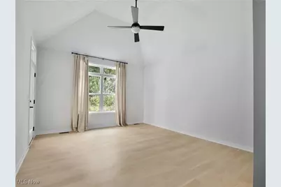 143 Town Centre Drive, Grandview Heights, OH 44147 - Photo 21