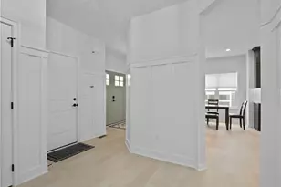 143 Town Centre Dr, Grandview Heights, OH 44147 - Photo 13