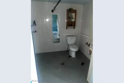 18 W Faith Street, Struthers, OH 44471 - Photo 9