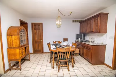 3465 Pennsylvania Avenue, Weirton, WV 26062 - Photo 11