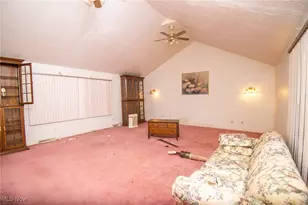 3465 Pennsylvania Ave, Weirton, WV 26062 - Photo 21