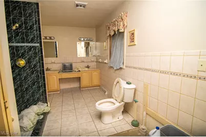 3465 Pennsylvania Avenue, Weirton, WV 26062 - Photo 23