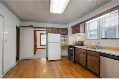 1468 Parkhill Road, Cleveland Heights, OH 44121 - Photo 13