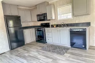 12860 Mayfield Rd, Chardon, OH 44024 - Photo 9